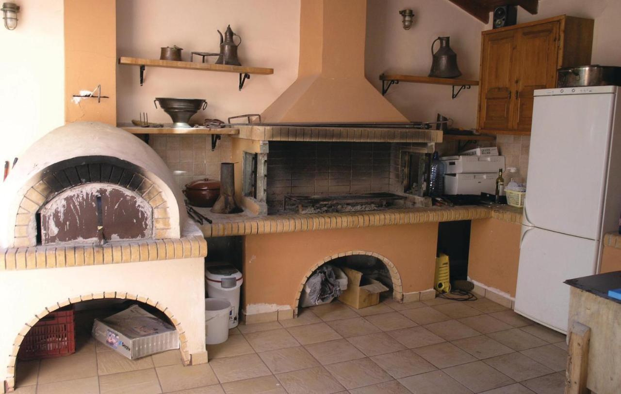 Lovely Home In Kiato With Wifi Bagian luar foto